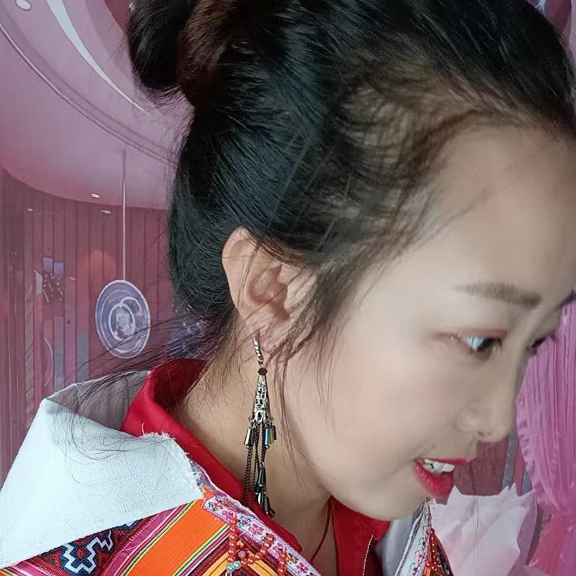 小丽.