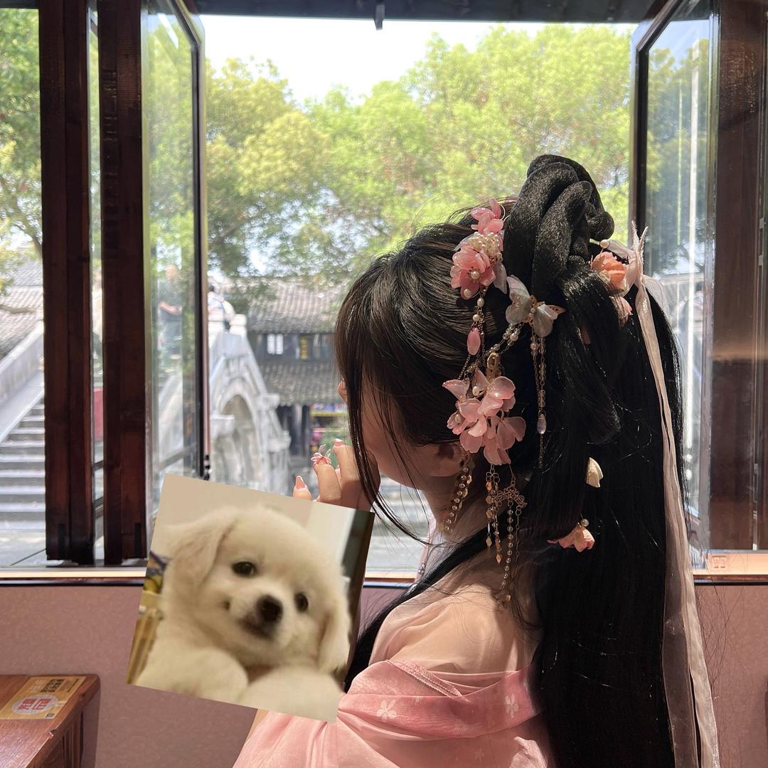 小芳👩‍❤️‍👩