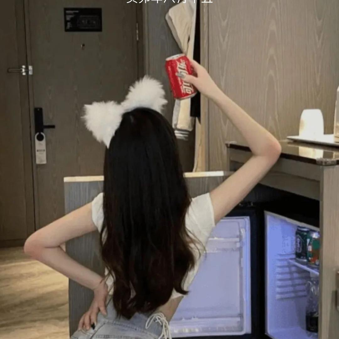 夜巴黎服饰1