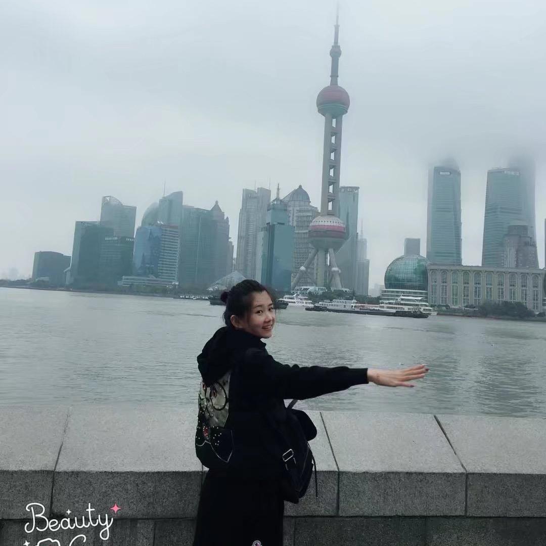 杨吖吖
