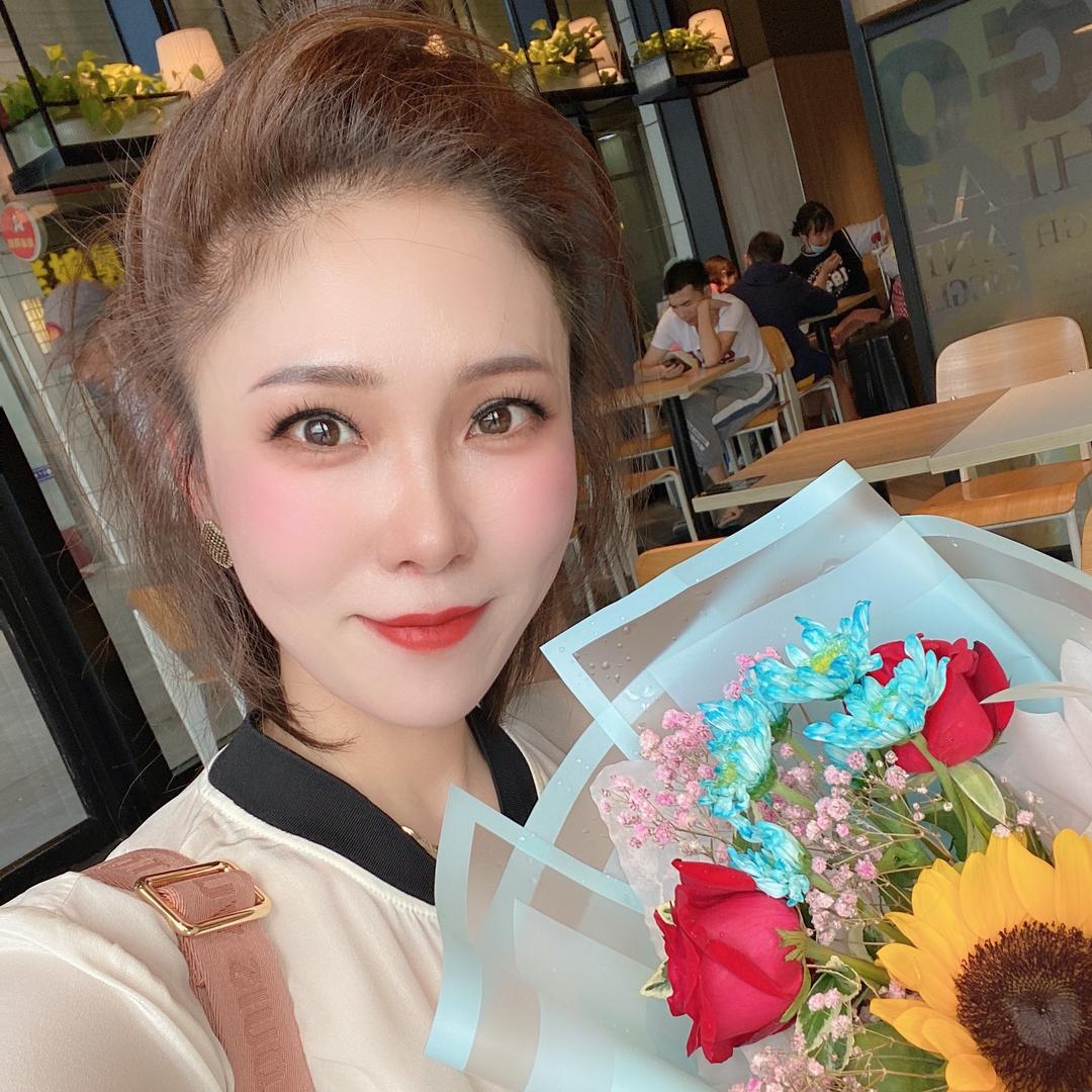 《惠美》女装店