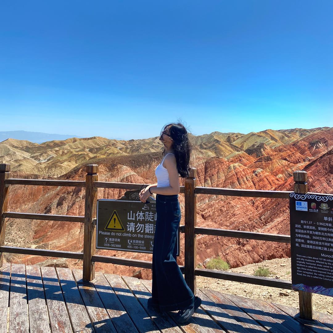 天水教唱歌的张老师