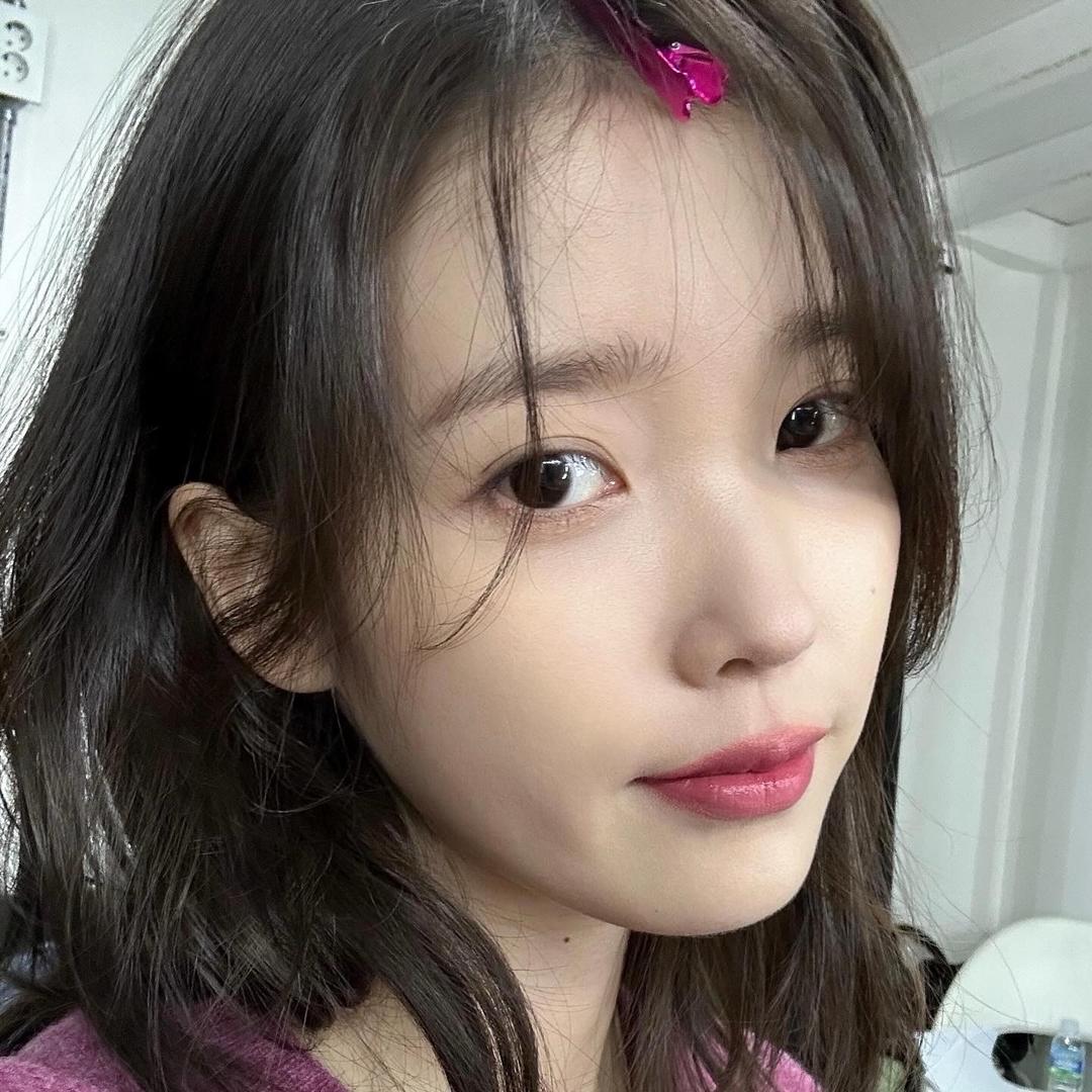 IU的U