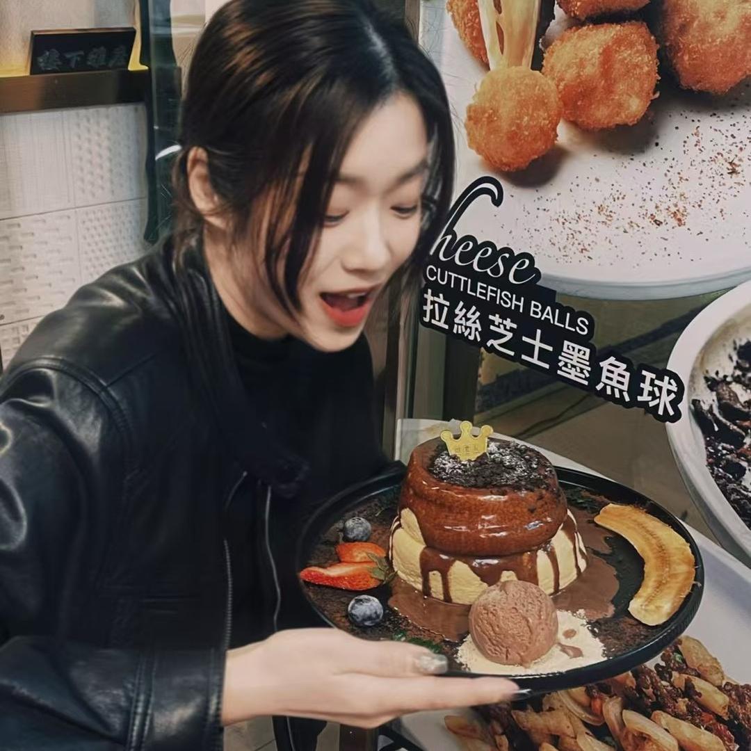 Vivi CHEN的私服