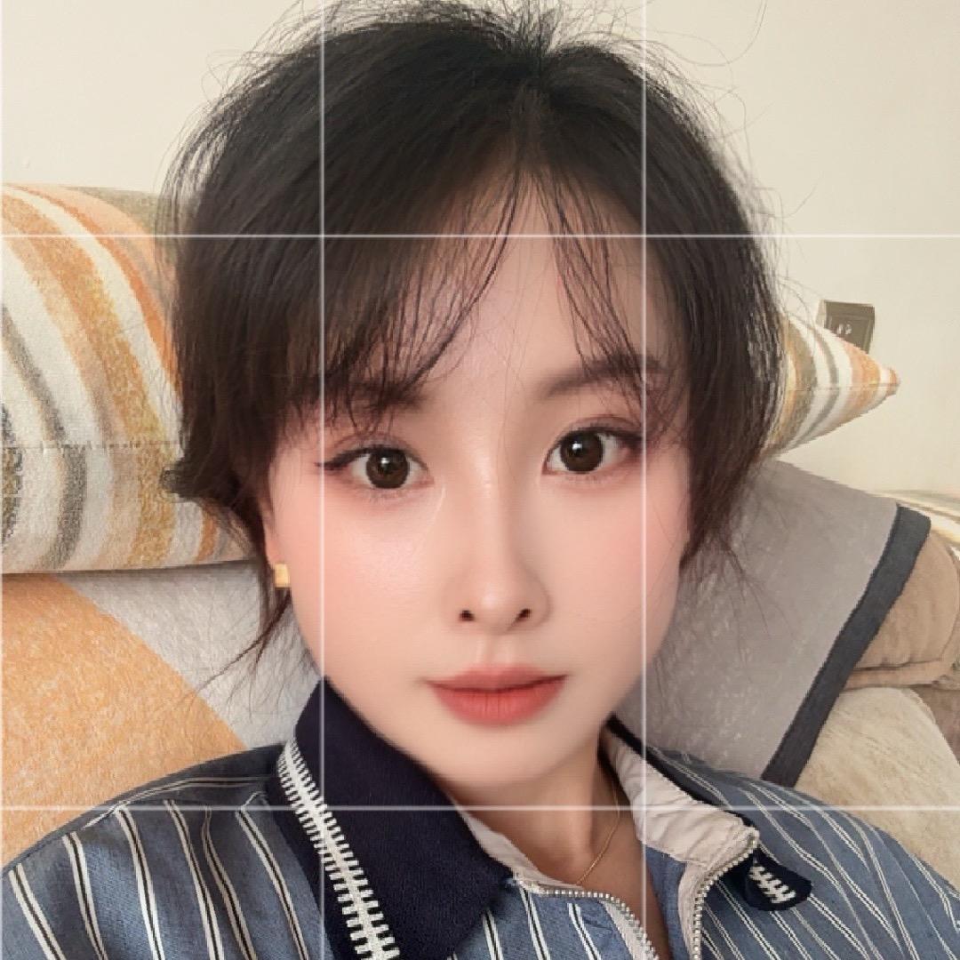 摆摊卖袜子的姐姐