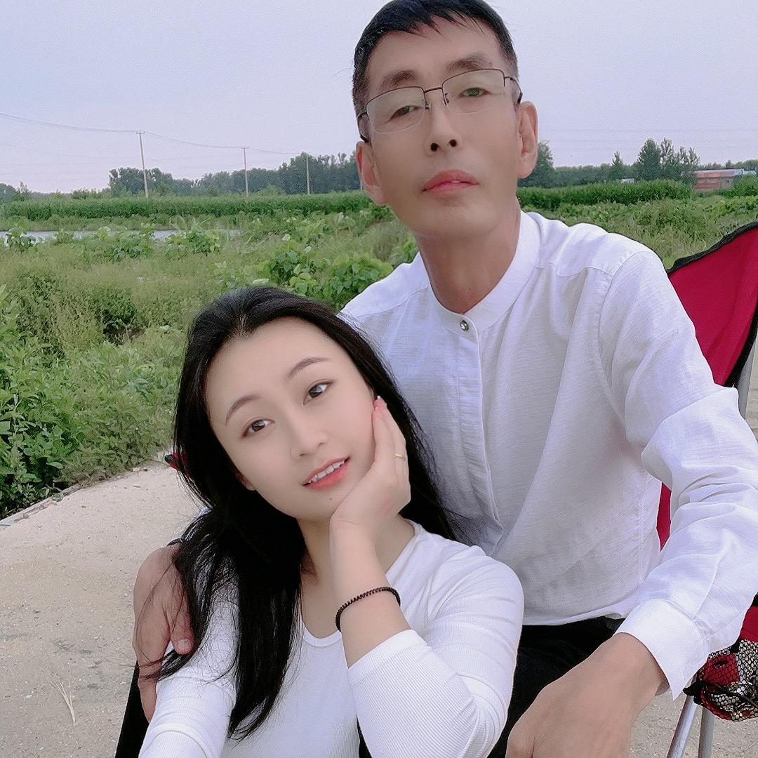 三哥晨晨