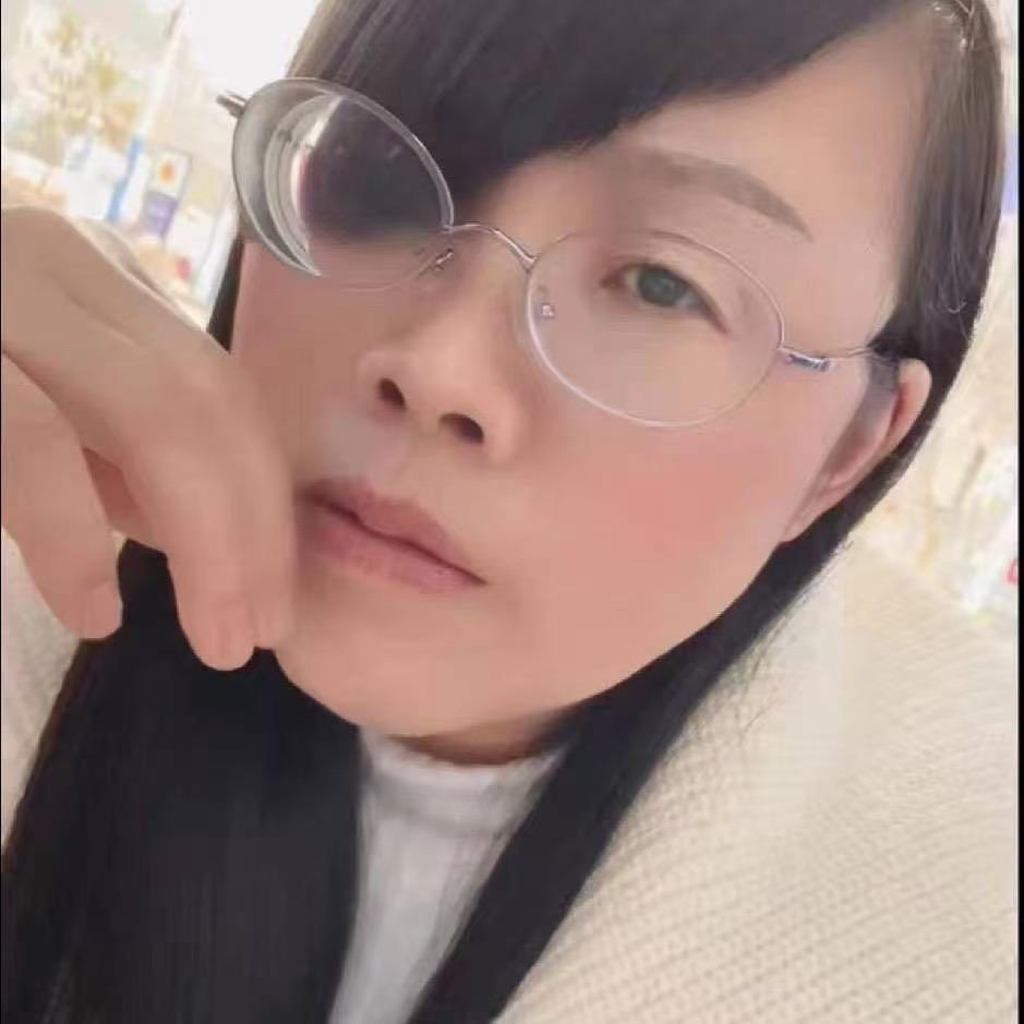小尹尹