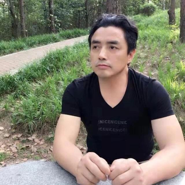 熊飞骏