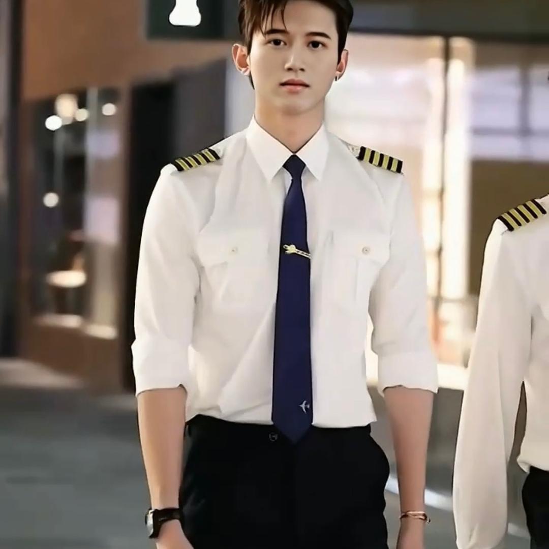 谦谦结正在直播