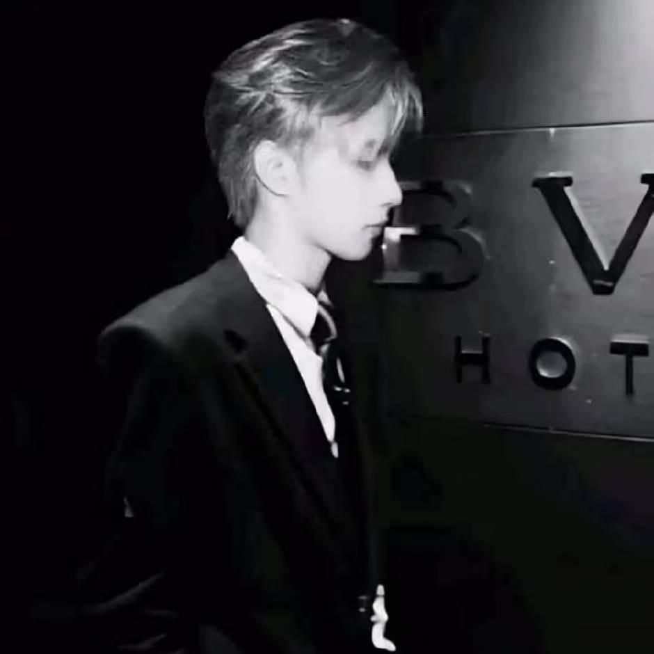 恋爱被当gei追着打然后发现是s被打成m