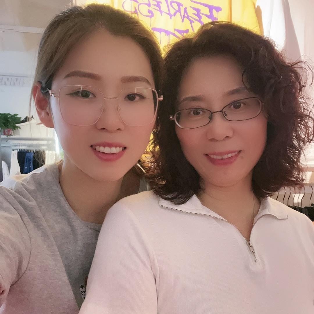 万荣胖子鞋业直播间