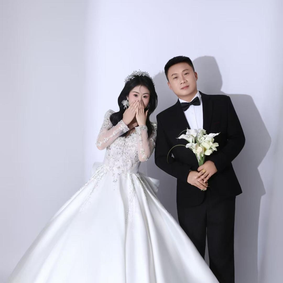 阿拉尔耀驰二手车