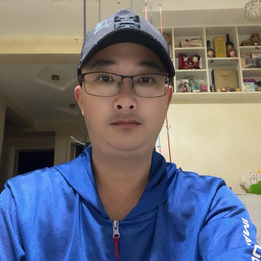 八爪鱼坨（侯团长）