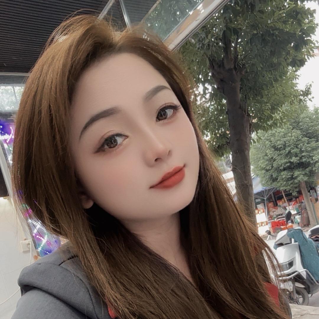 在裴石开理发店的小曾妹 提前预约