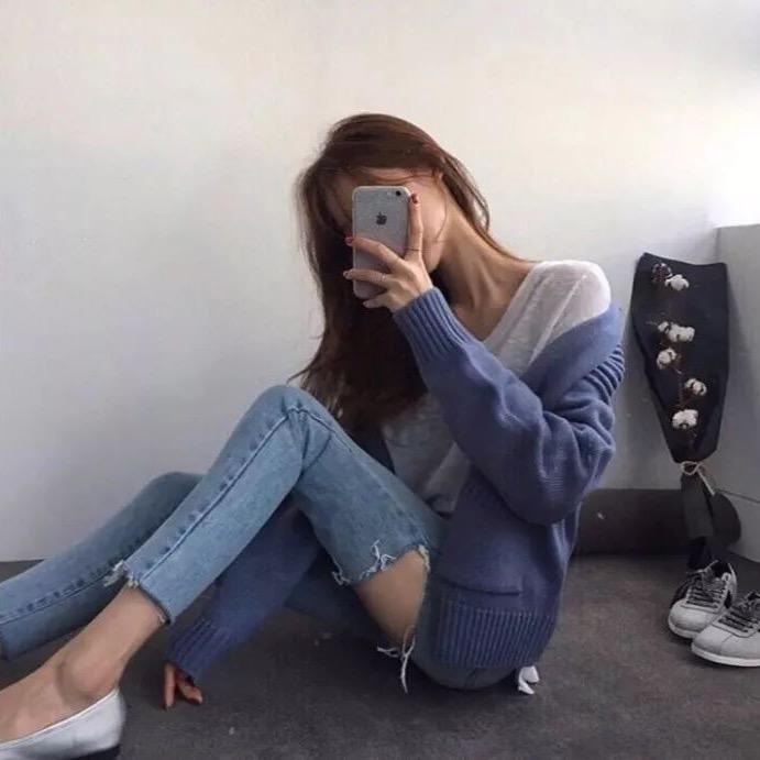 @察言悦色