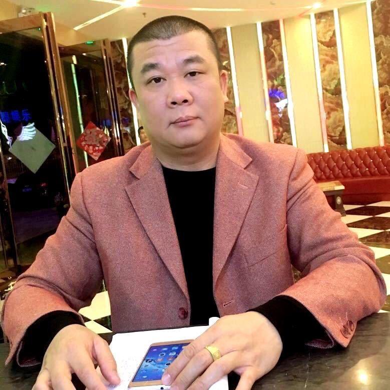 朝皇. 暗夜. 专业回收二手小🚗摩托车