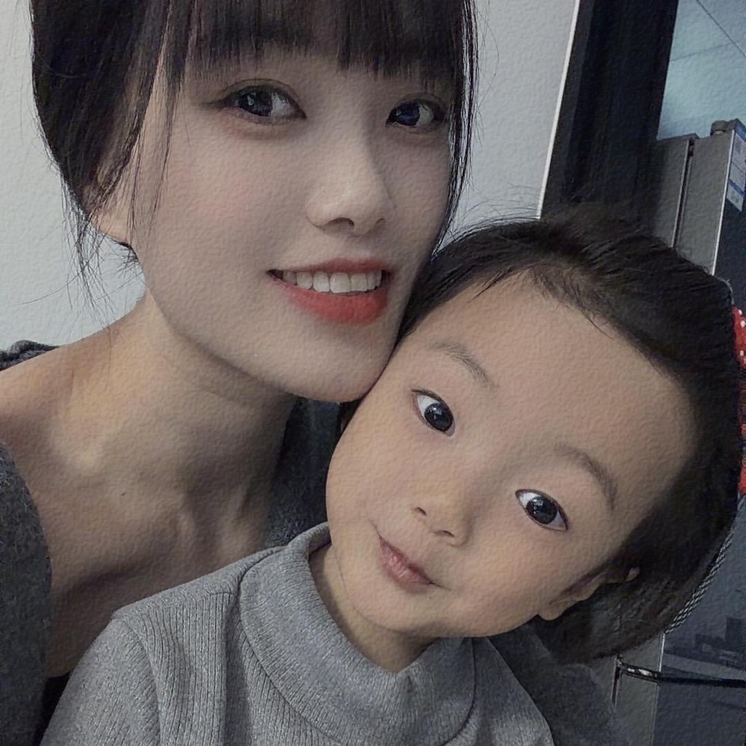 柚子家服饰(李雪)