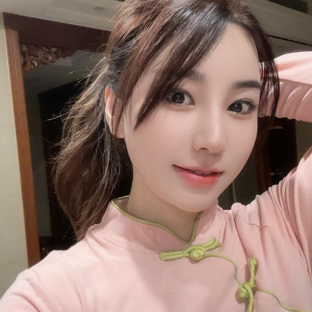 周玲
