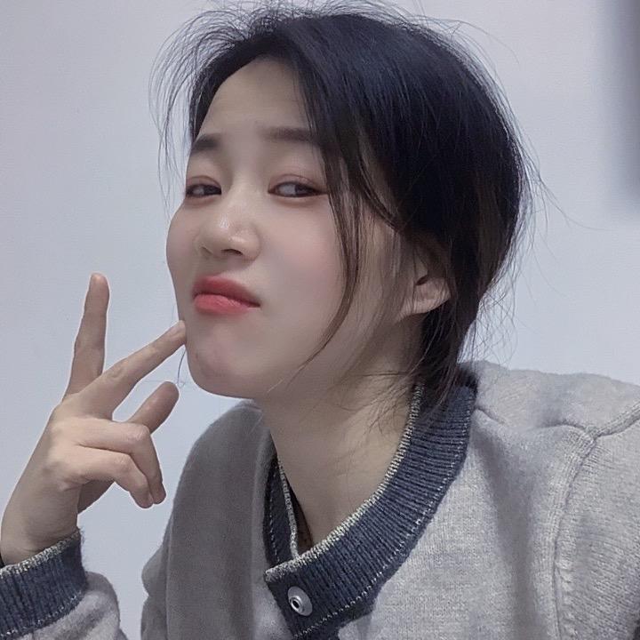 一个憨憨（直播锻炼中）😂