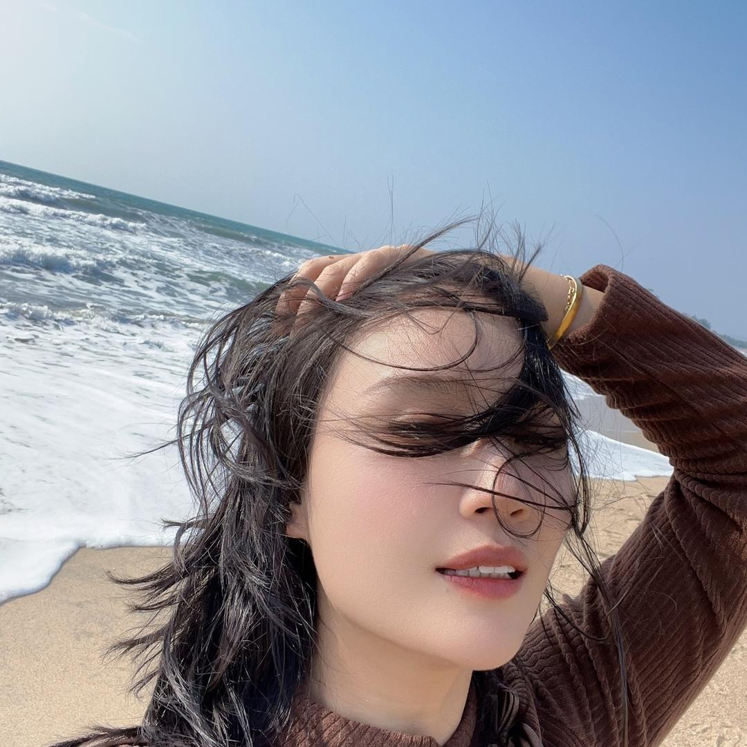 用南油丽丽