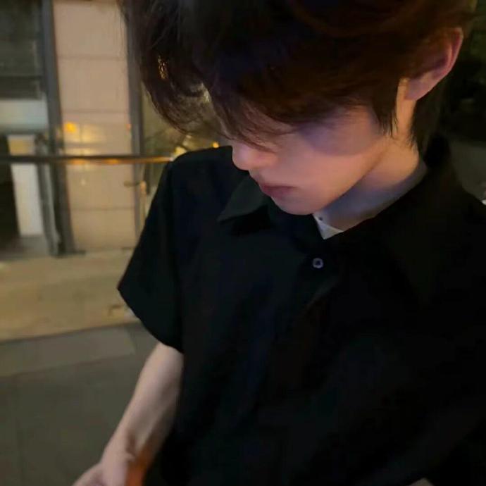A.小鬼