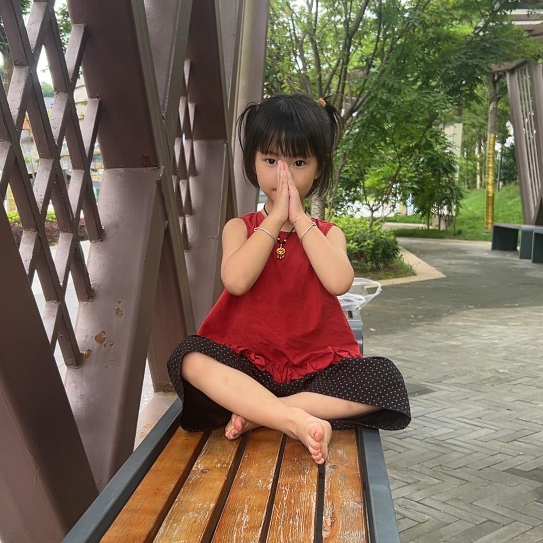 彤小宝