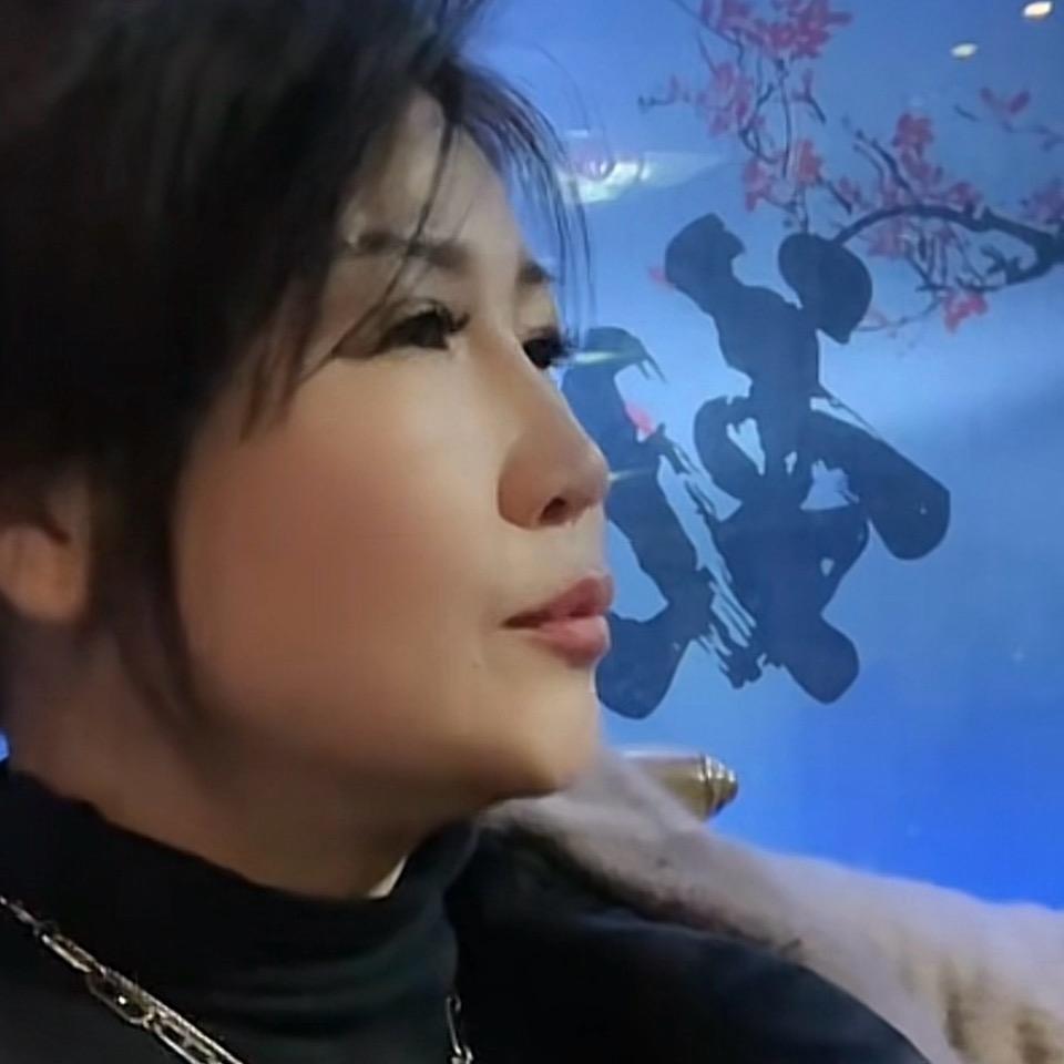 北京好兄弟一辈子酒业龙姐