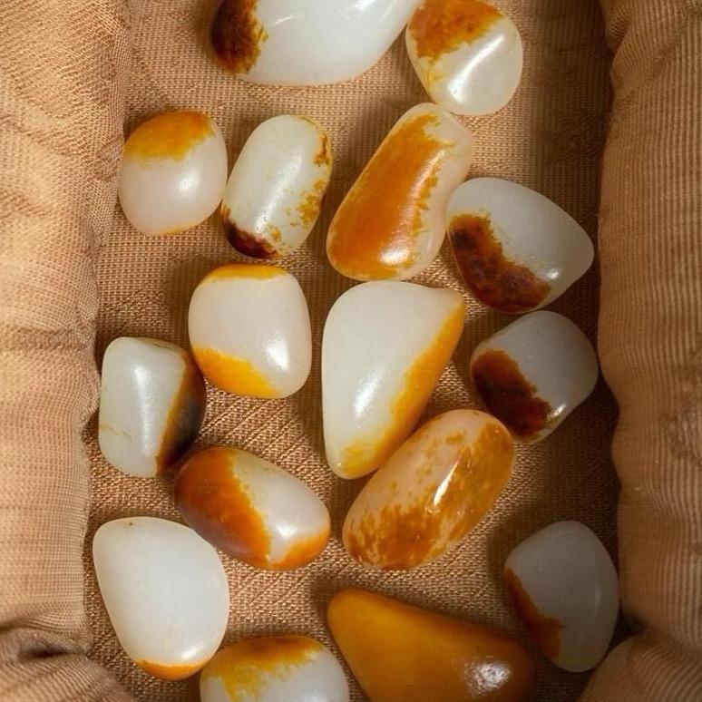 和田市八方聚玉石店（个体工商户）