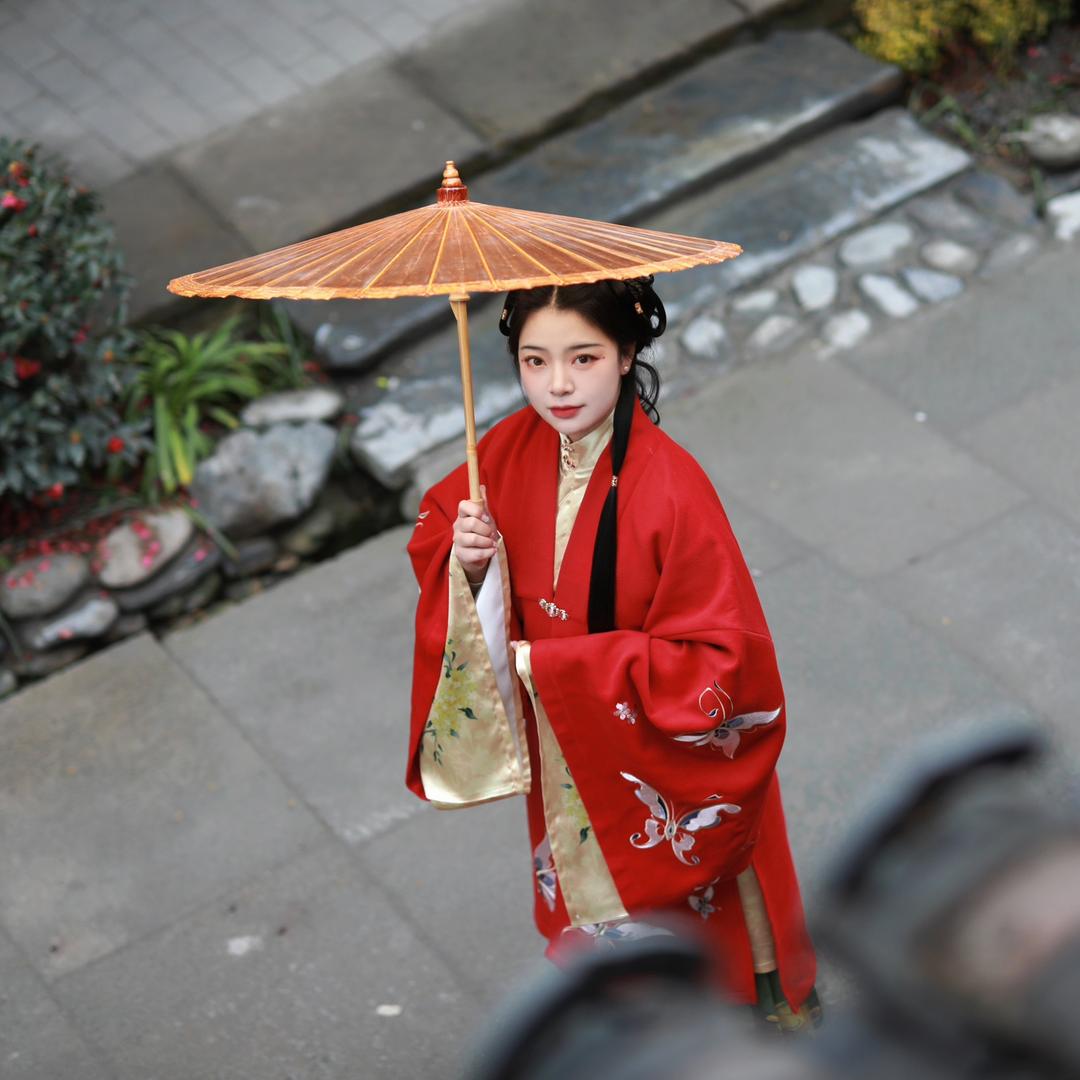 墨安-墨香华服工作室