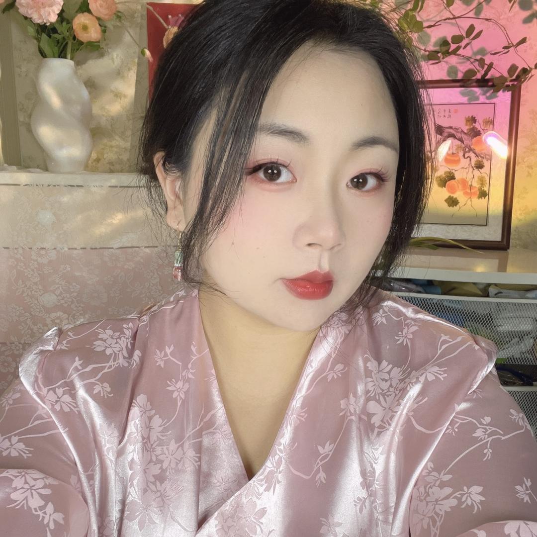 大梦梦很爱吃