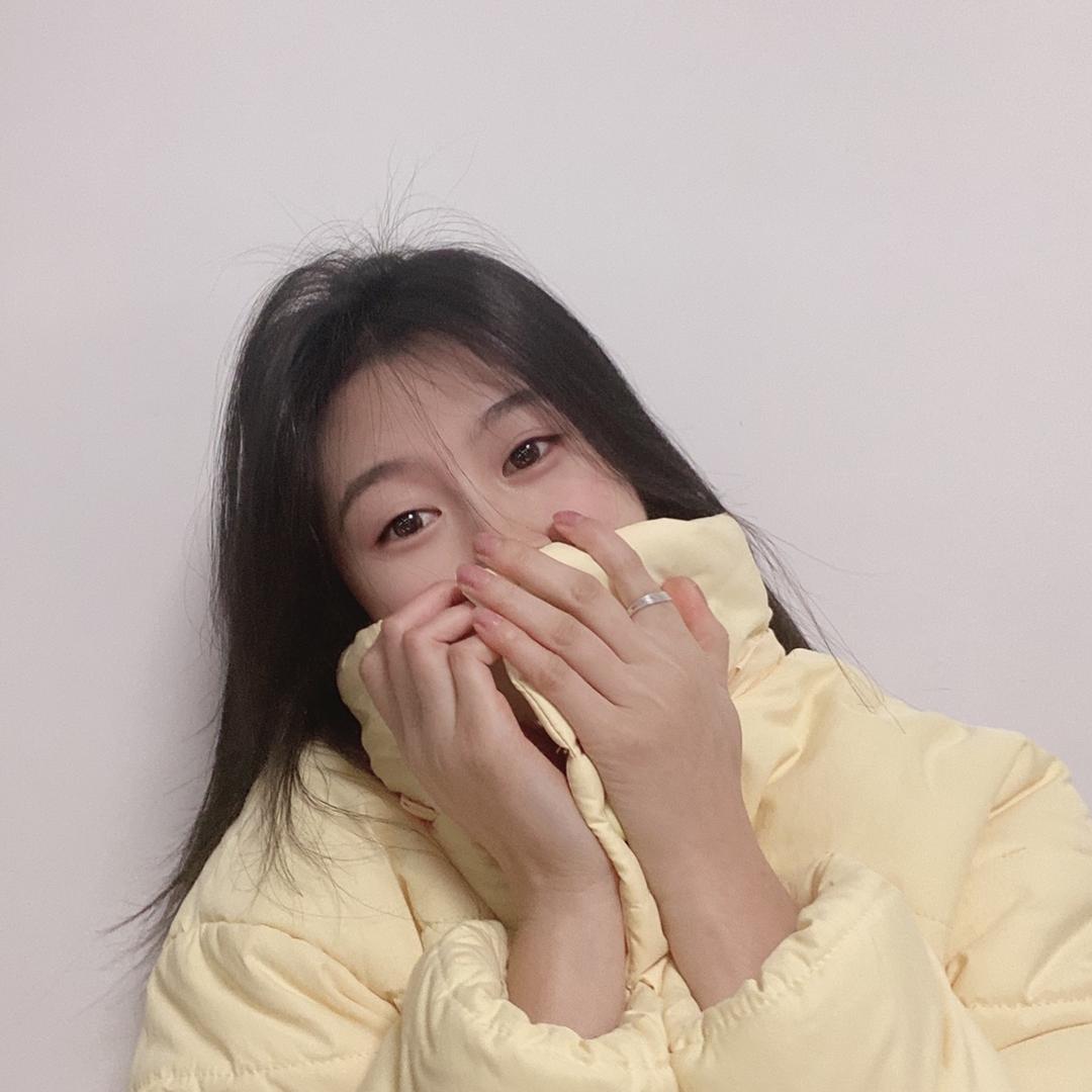 颜小小