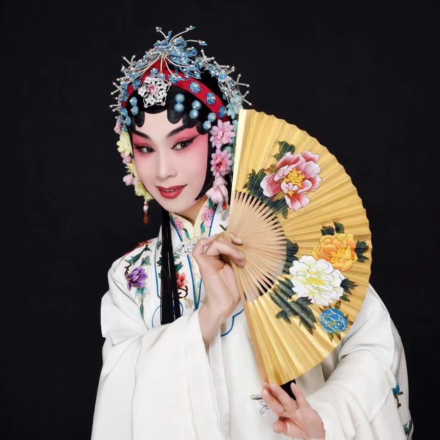 岳静静豫剧演员