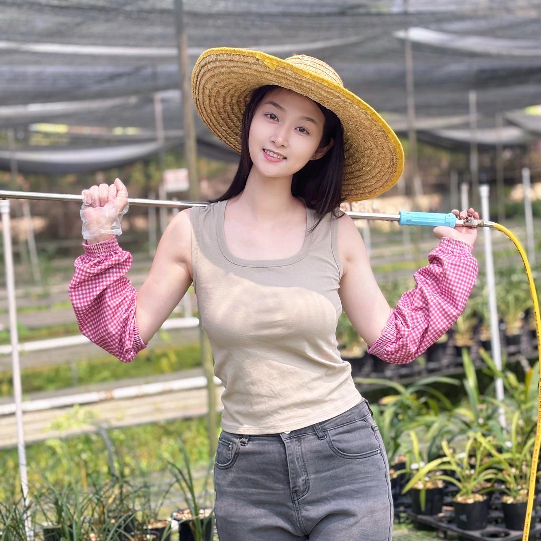 林兮兮（客家兰花妹🌸)