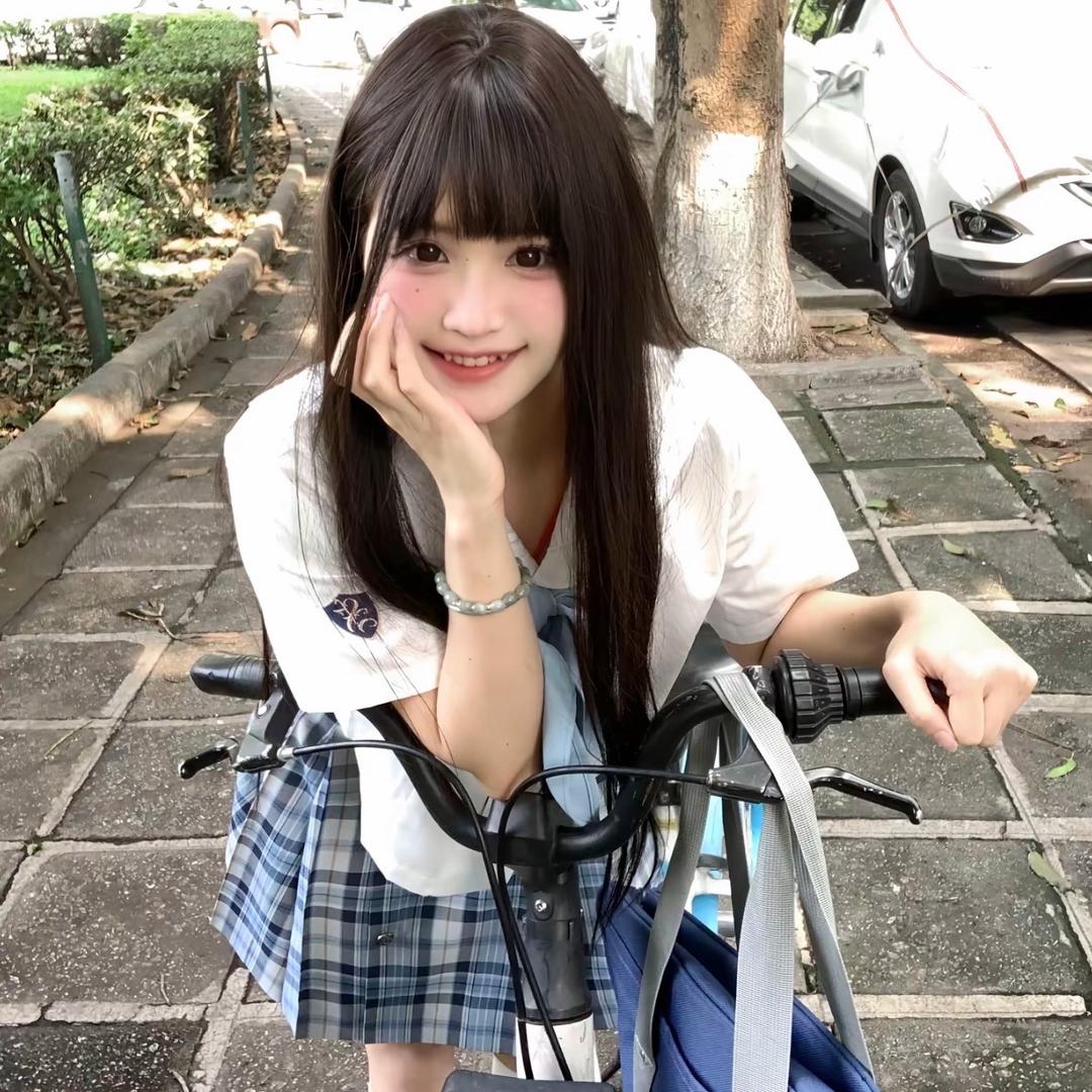 小松鼠酱把松鼠做成了酱喂给你吃