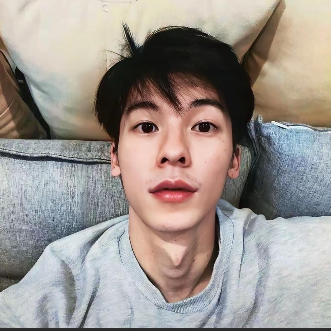 刘浩存 ￴￴￴￴￴￴￴￴￴￴￴￴￴