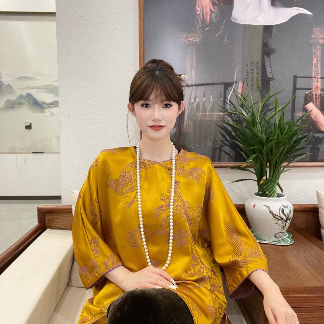 盛唐牡丹莱西店·允儿