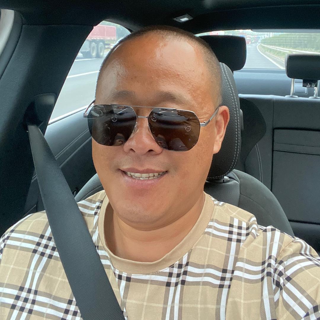 霍邱大表哥（卢教授）