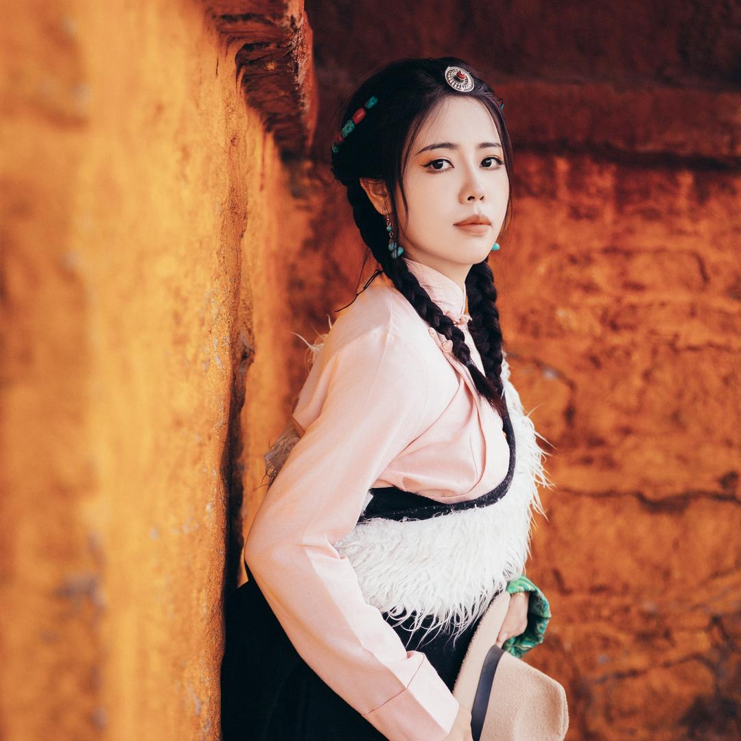 财神爷的独生女。