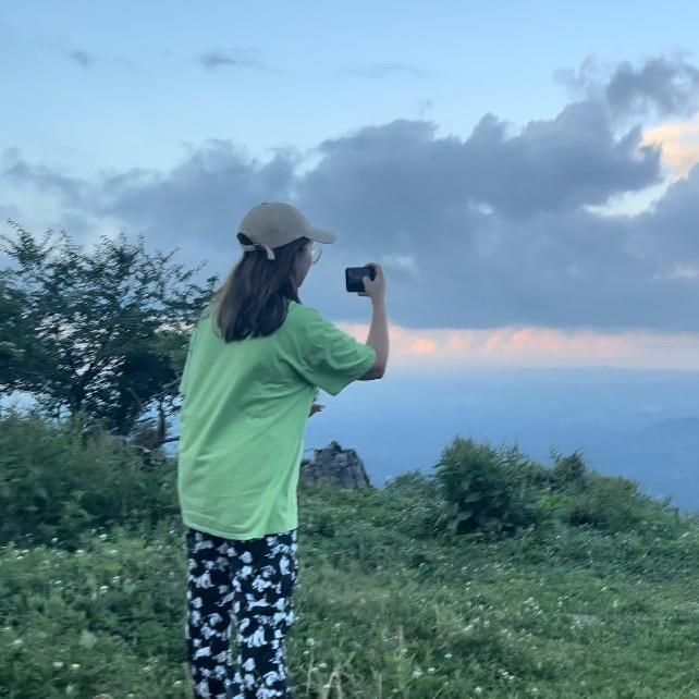 齐岳山下的姑娘