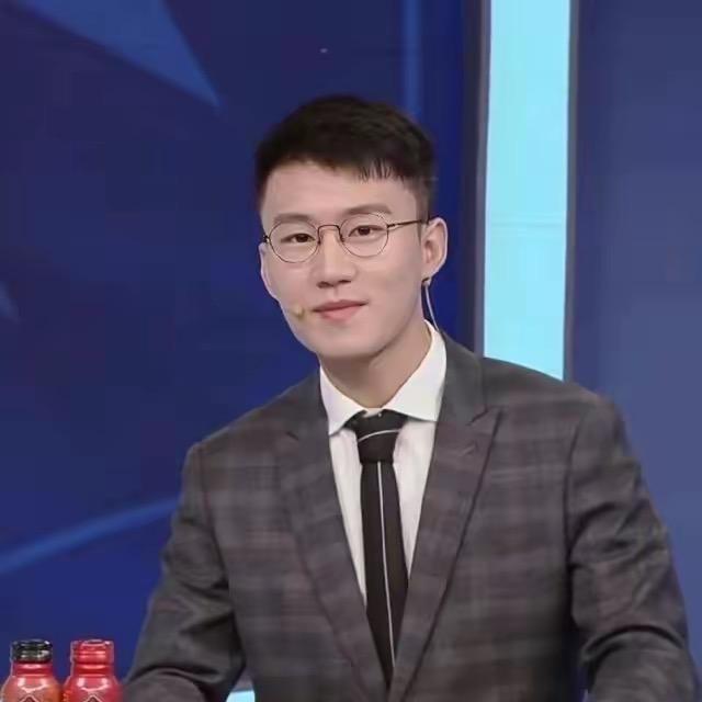 解说员老谭