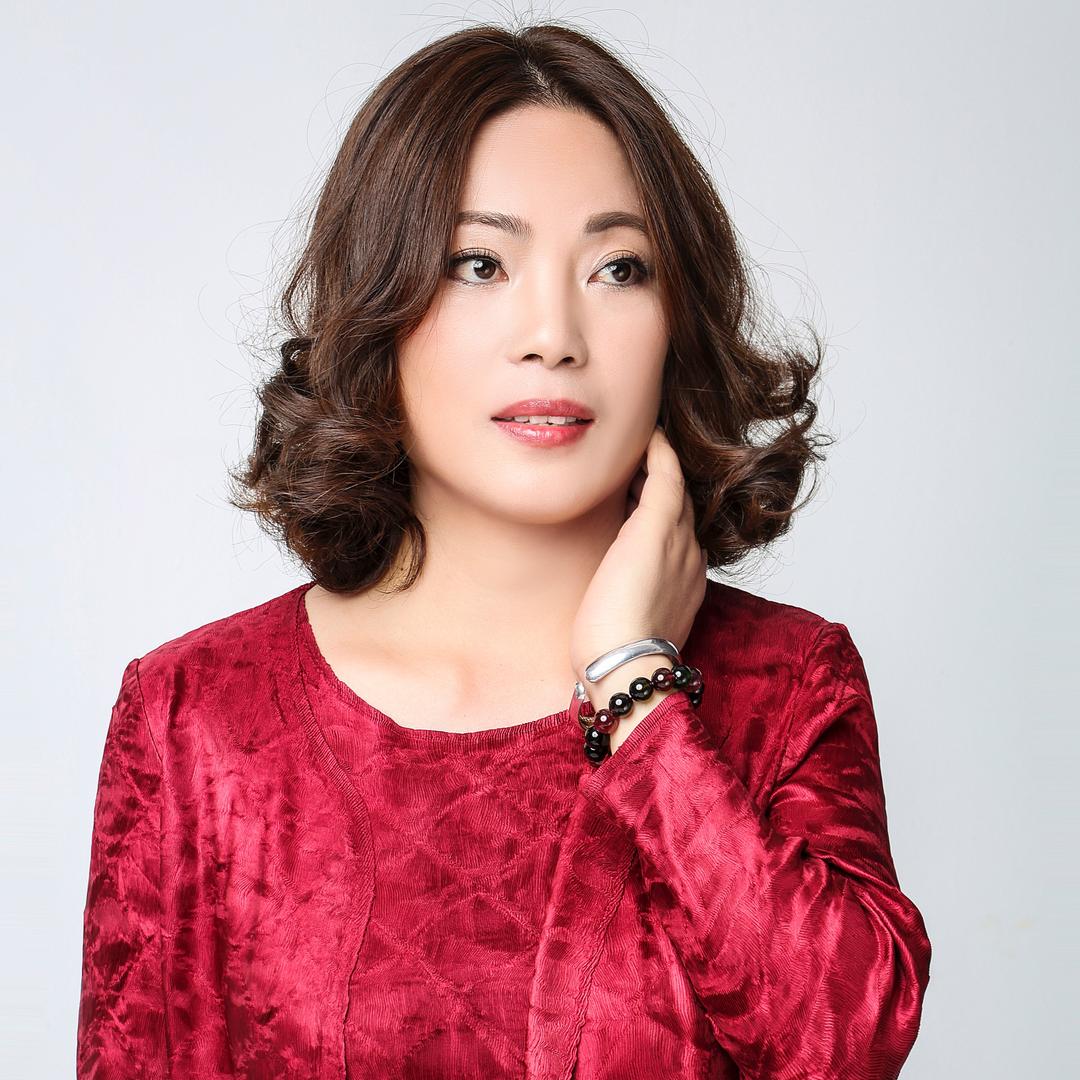 嘉柠褶皱服饰（王姐褶衣）