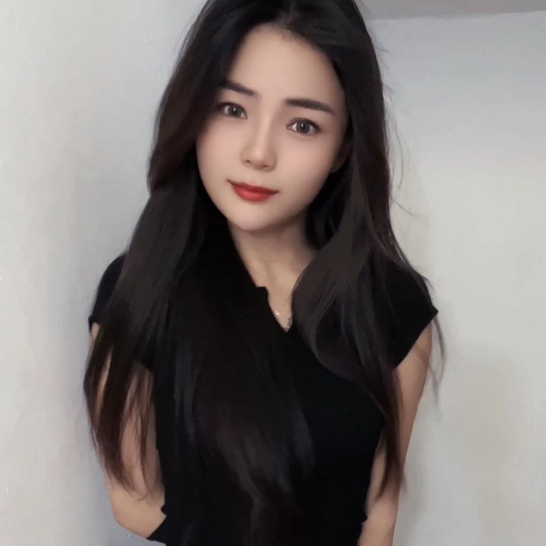 正经表妹莉莉
