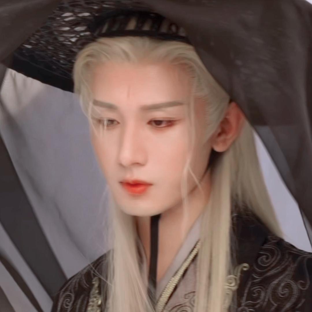 何以辜负卿__