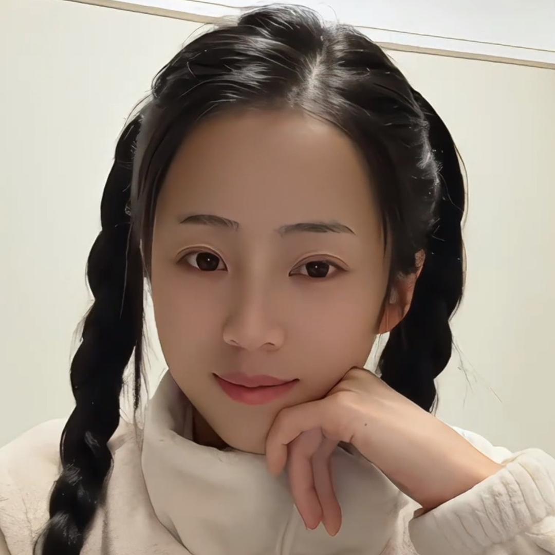 阿朵朵（8012小苦瓜大姨）