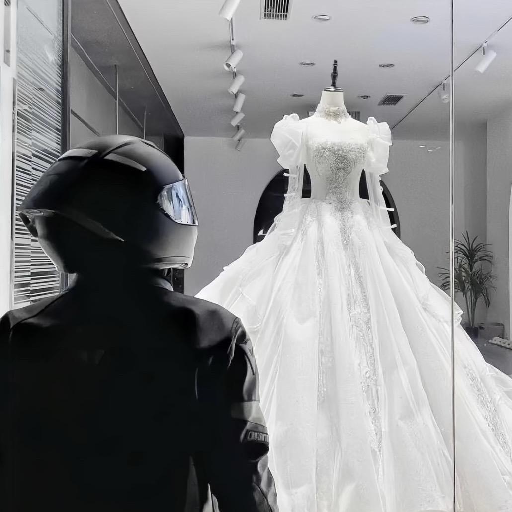 坐等兄弟榜上富婆养我