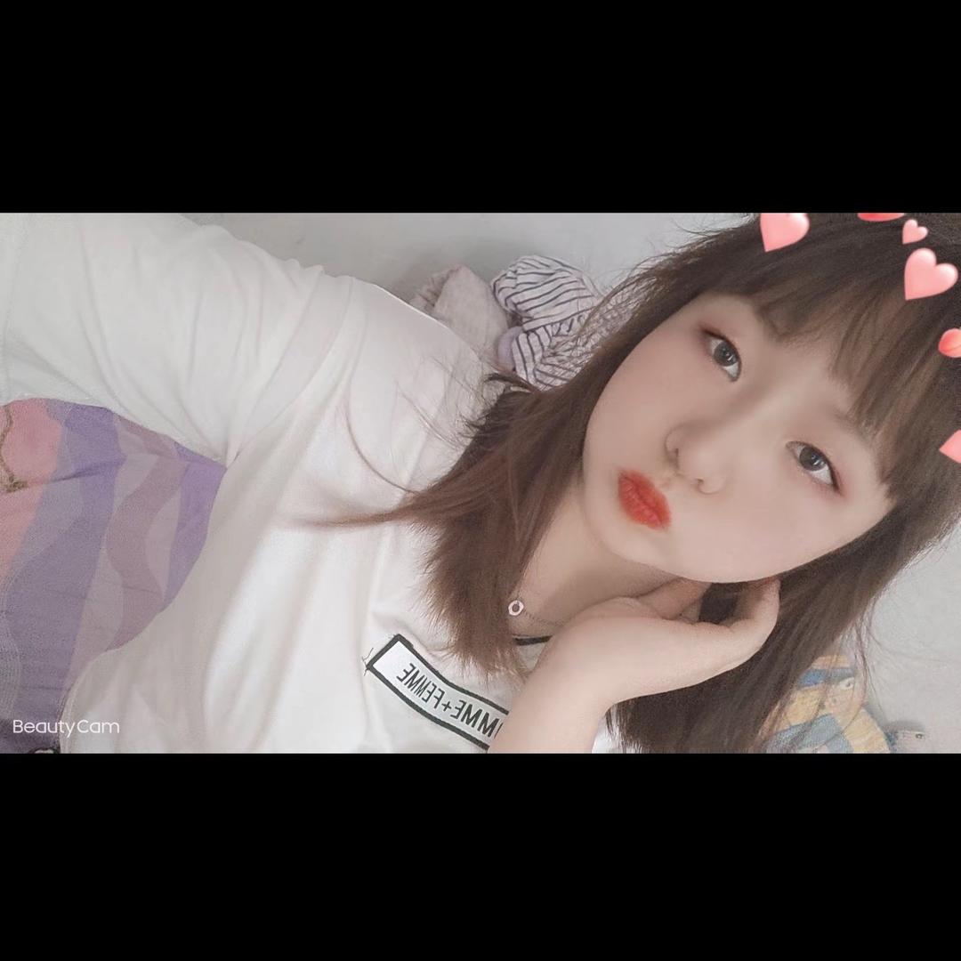 生活很苦，但我很甜
