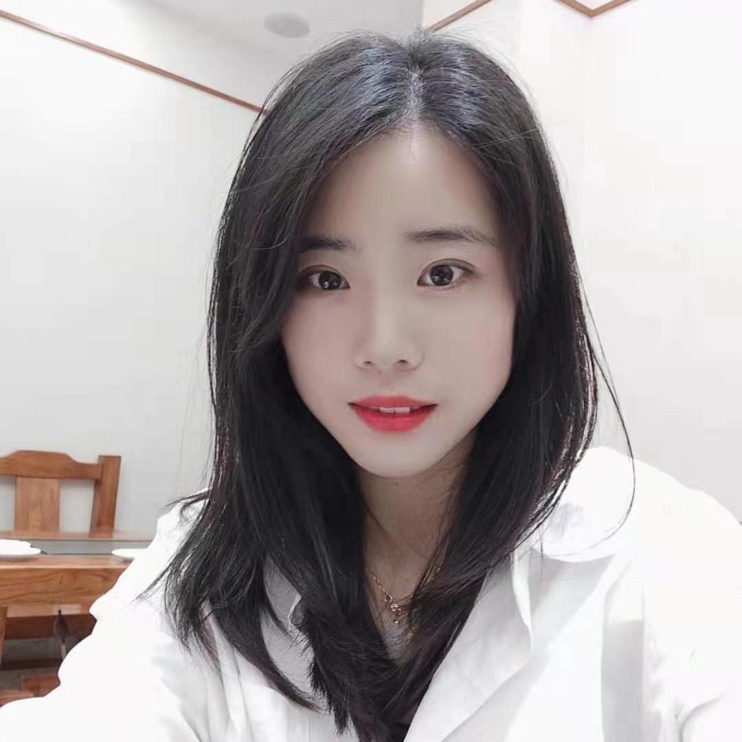 李梓默