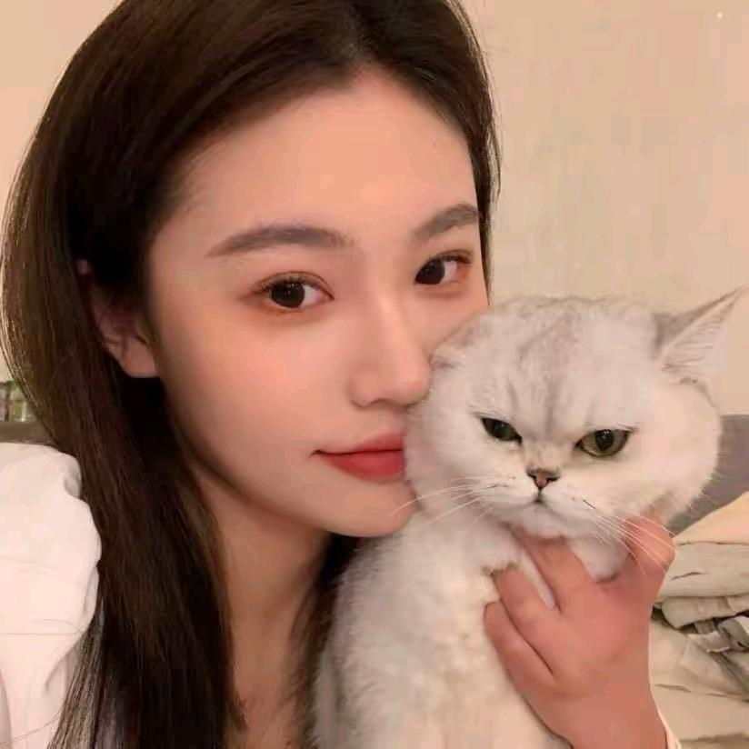 小婷睡醒了