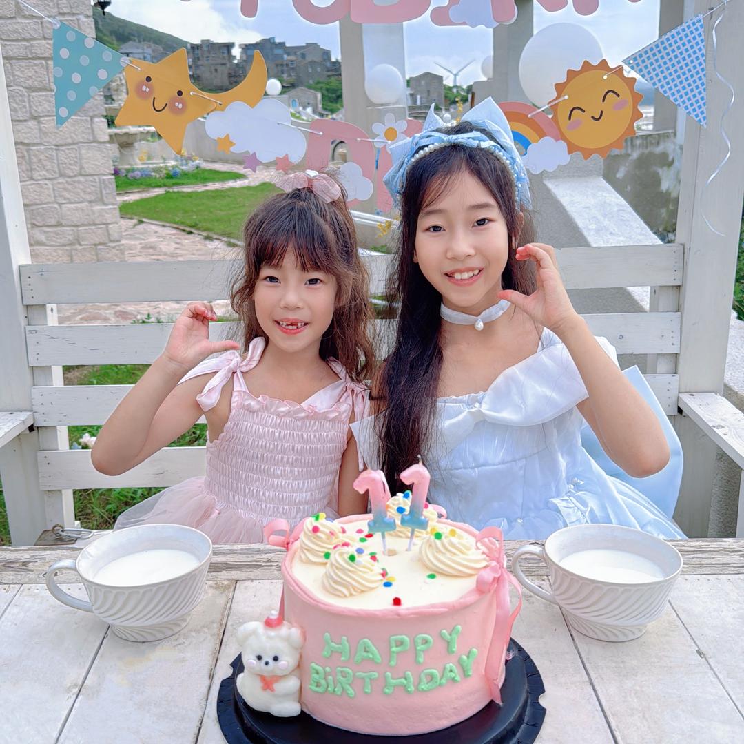 小卷毛和姐姐🍭