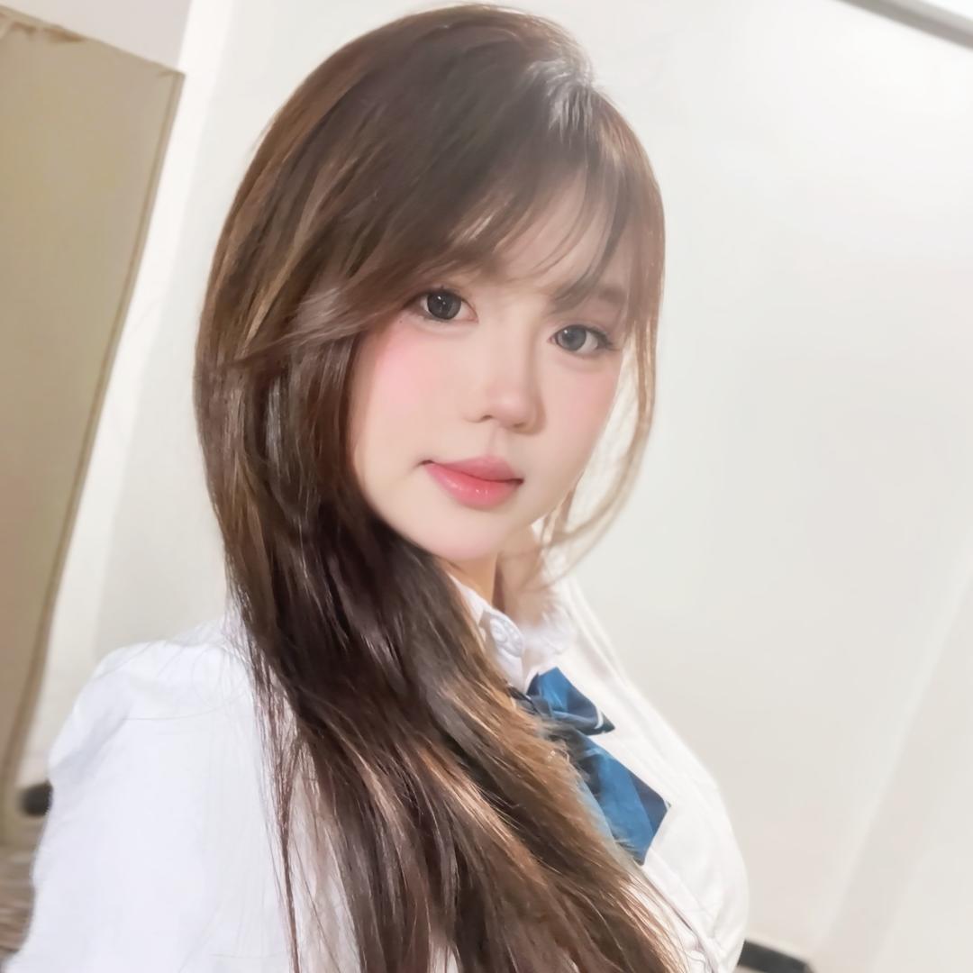 甜甜.